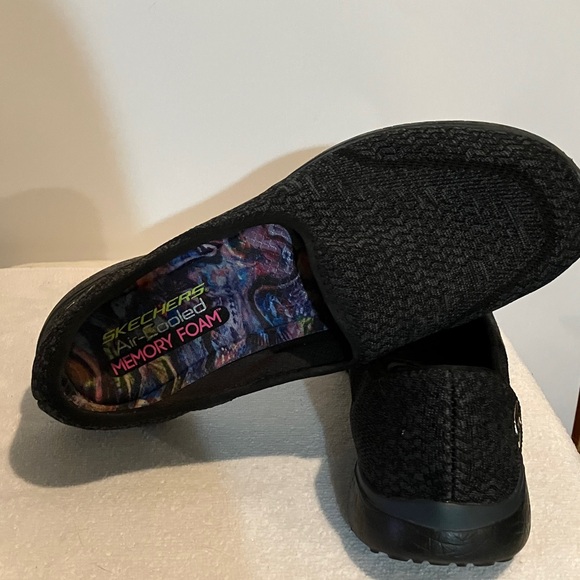 SkechersWomen’s Microburst AirCooled Memory Foam Sz 9 Black Slip on Shoe - Picture 7 of 11